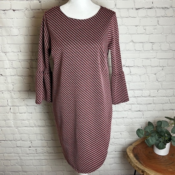 Renee C Shift Dress - Picture 1 of 10